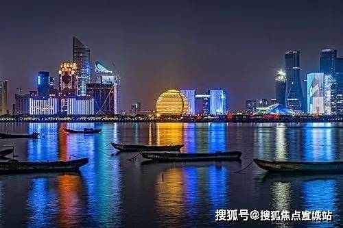 悬想到杭州兴地,尊前应与话离忧打一生肖的全面释义、解释与落实、实时解答解释落实